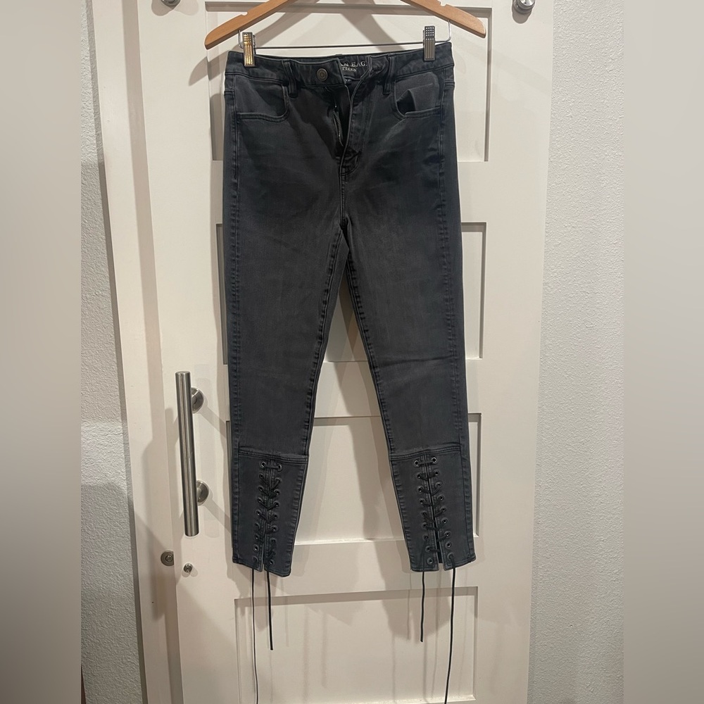 Distressed black AE high rise jeans